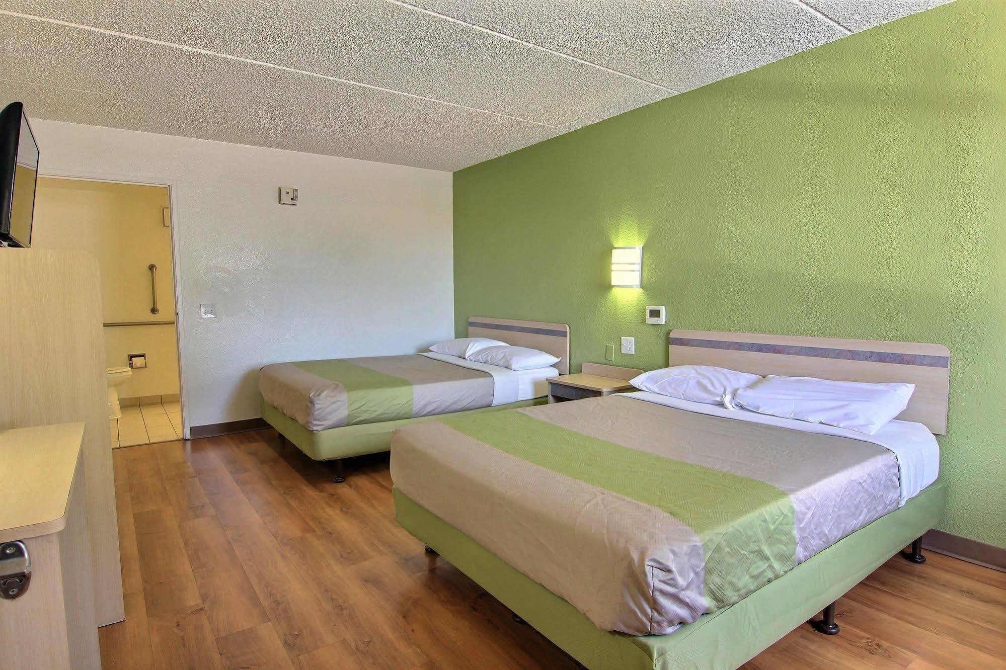 Motel 6 Austin, Tx - Central Downtown Ut Extérieur photo
